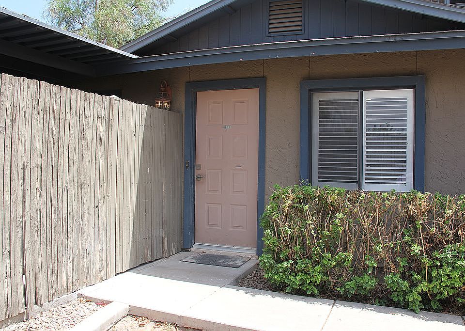 Unit 129 Front Entrance