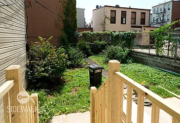 Rented by Sidewalk Realty LLC