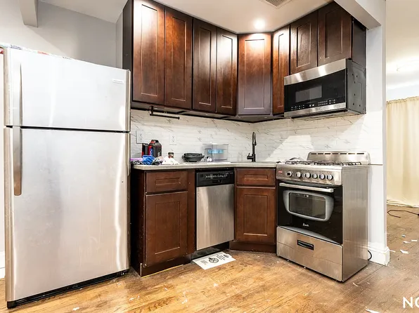 1889 Eastern Pkwy APT 3, Brooklyn, NY 11233