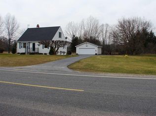 6841 N Crystal Rd, Vestaburg, MI 48891