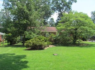 1513 Knollwood Dr, North Chesterfield, VA 23235