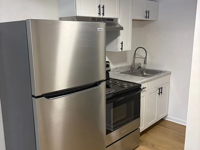 Park Place Apartments — Photo 28