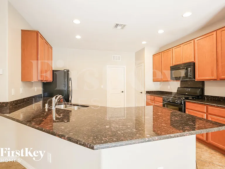 6217 Escapa Ct — Photo 6