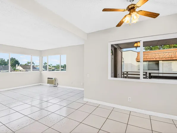 212 S Kraemer Blvd Unit 702, Placentia, CA 92870