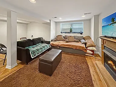 1513 W Addison St #BASEMENT — Photo 3