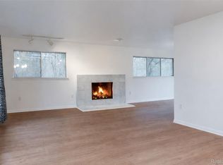 30540 N Greenbriar Rd, Franklin, MI 48025