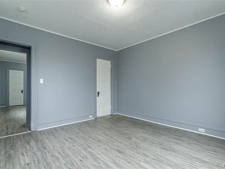156 Sterling St — Photo 10