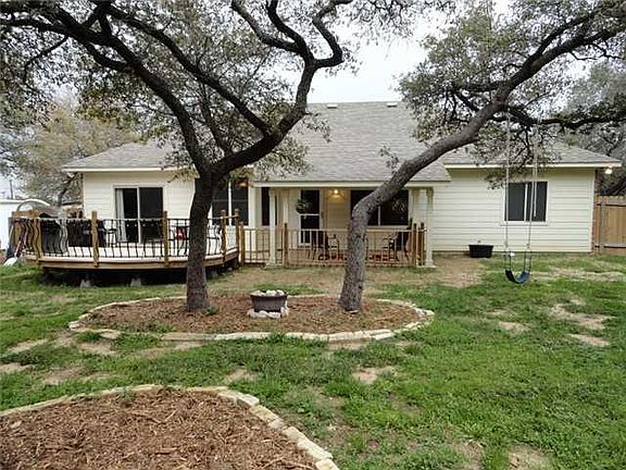 4th image of 903 Oakwood Dr