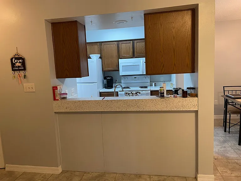 190 Riverbend Dr #203 — Photo 14