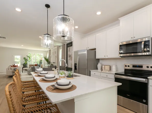 1327 Lakota Pl SE, Atlanta, GA 30315