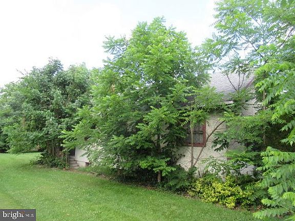 2nd image of 26 Potomac Dr