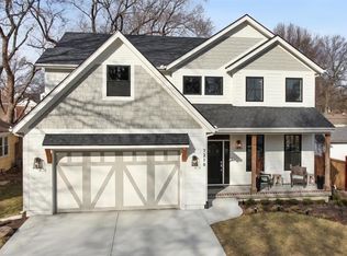 7210 Springfield St, Prairie Village, KS 66208