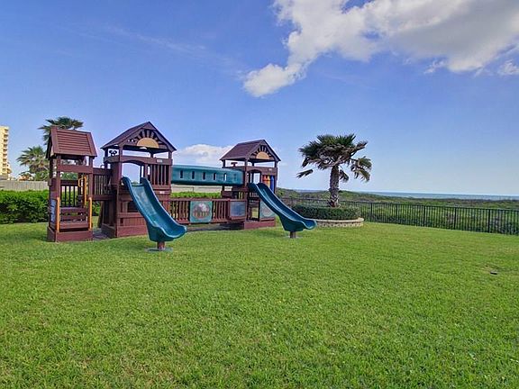 4th image of 2800 Gulf Blvd Unit 405