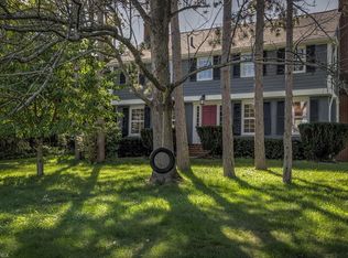 2400 Danbury Ln, Hudson, OH 44236