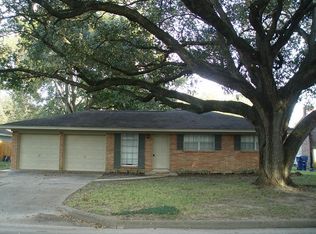 725 Dezso Dr, Alvin, TX 77511