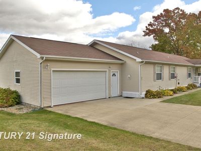 897 S Park View Dr, Clio, MI, 48420