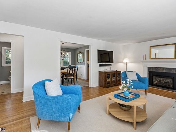 4th image of 47 Harvey Dr