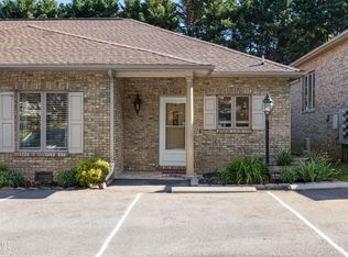 176 S Austin Springs Rd APT 4, Johnson City, TN 37601