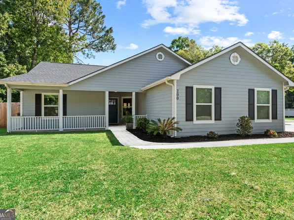 200 Chestnut Ct, Kingsland, GA 31548