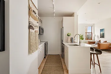 60 Tiffany Place, #3G