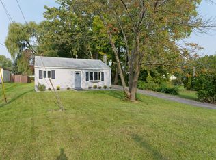 8 Shannon Ln, Niskayuna, NY 12309