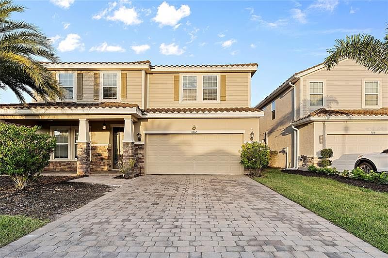 1st image of 3012 Esmeralda Dr
