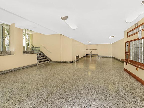2nd image of 1480 Thieriot Ave APT 1D