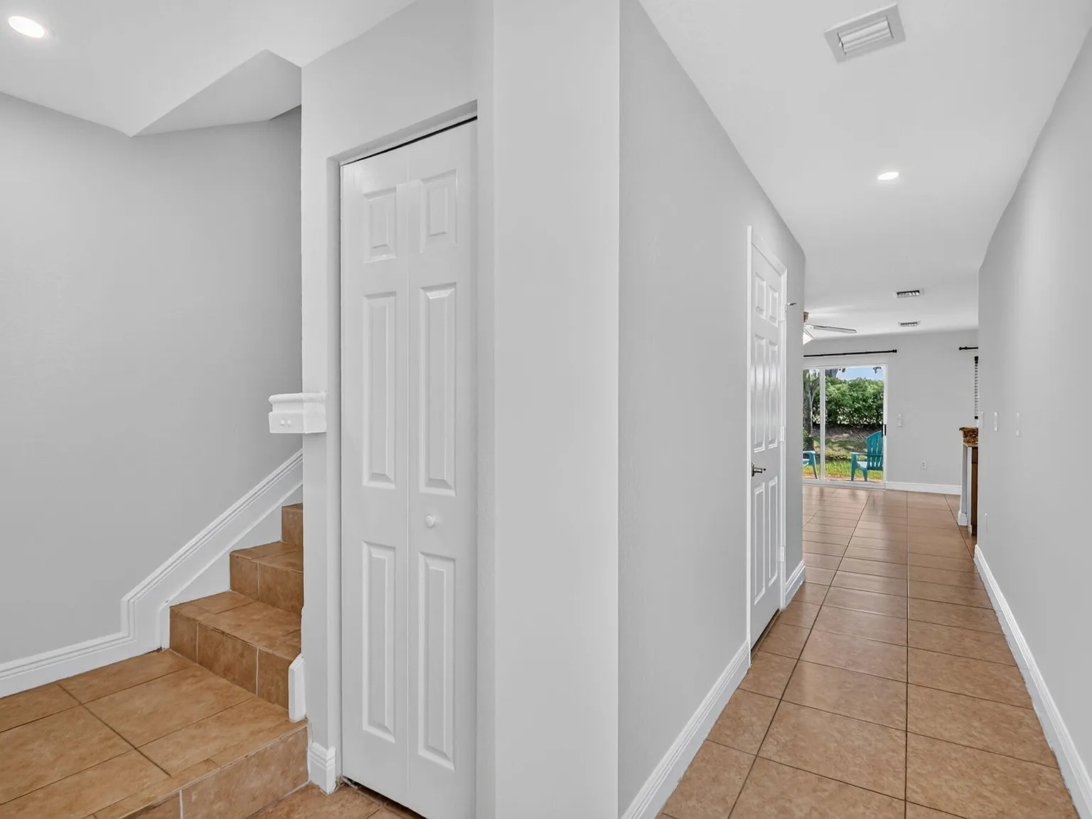 3 bed, 2.5 bath, 1441 sqft, $2,900 — Photo 3