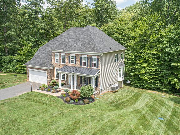 4th image of 60 Maidenhair Way