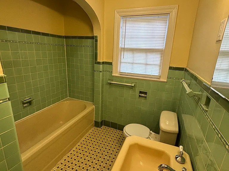 227 N Yukon Ave — Photo 4
