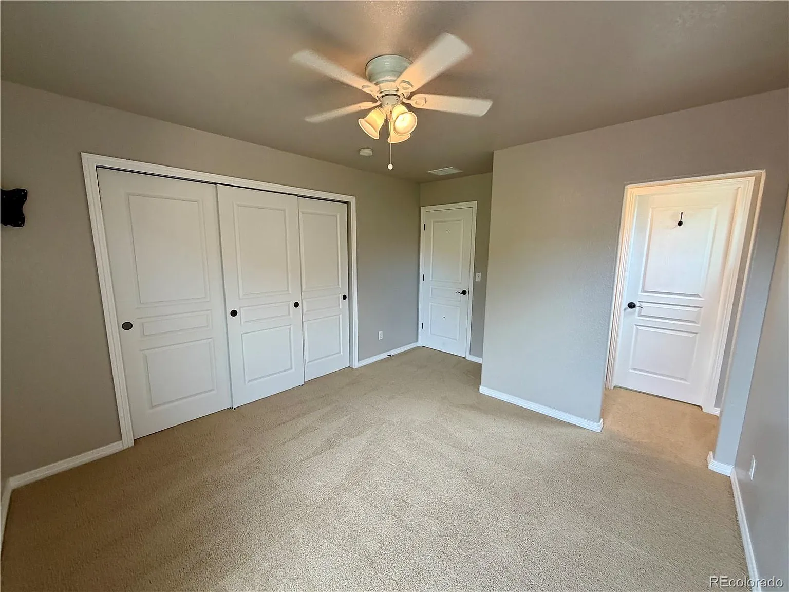 4 bed, 3.5 bath, 3765 sqft, $4,250 — Photo 4