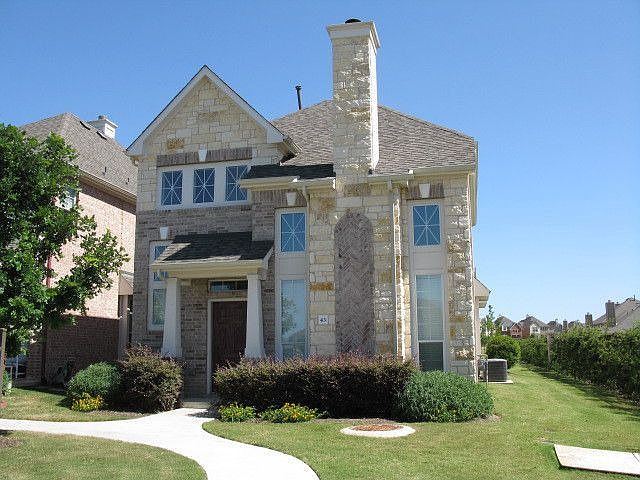 TOWNHOUSE STYLE CONDO