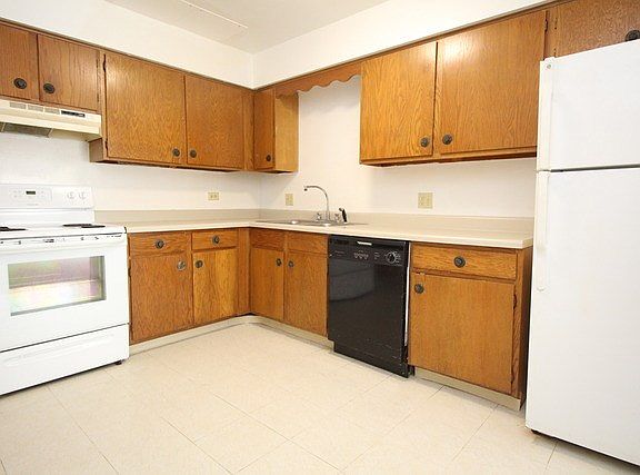 2nd image of 601 Dean Dr APT 3