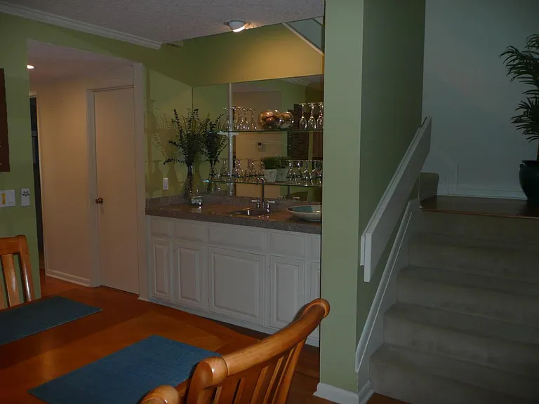 20 Players Club Villas Rd — Photo 8
