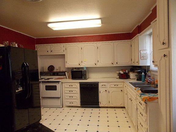 2nd image of 402 Avenue G