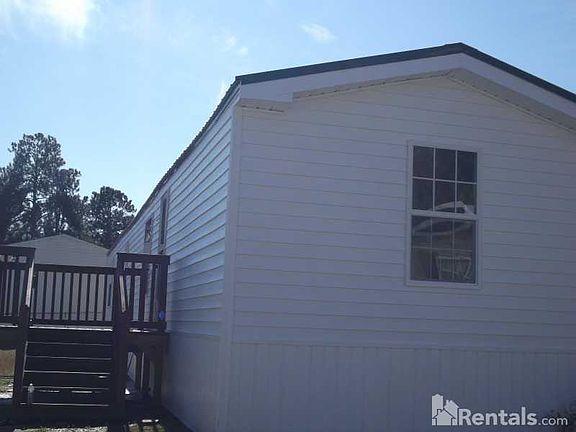 4th image of 555 Birchwood Dr