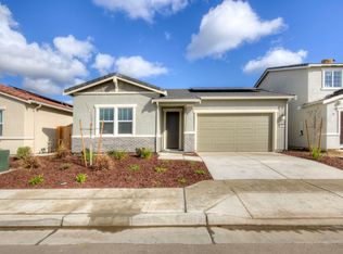 636 N Apricot Ave, Fresno, CA 93727