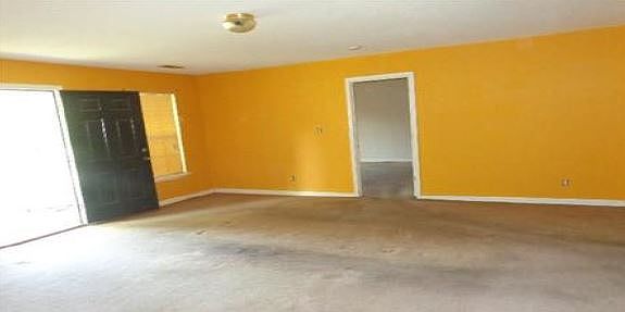 4th image of 718 Texas Ave
