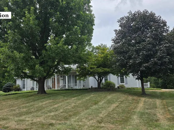 101 Mimosa Dr, Anna, IL 62906