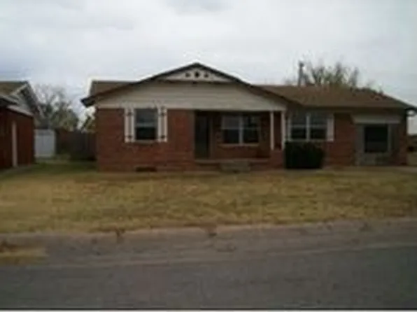 127 Elaine Dr, Cordell, OK 73632