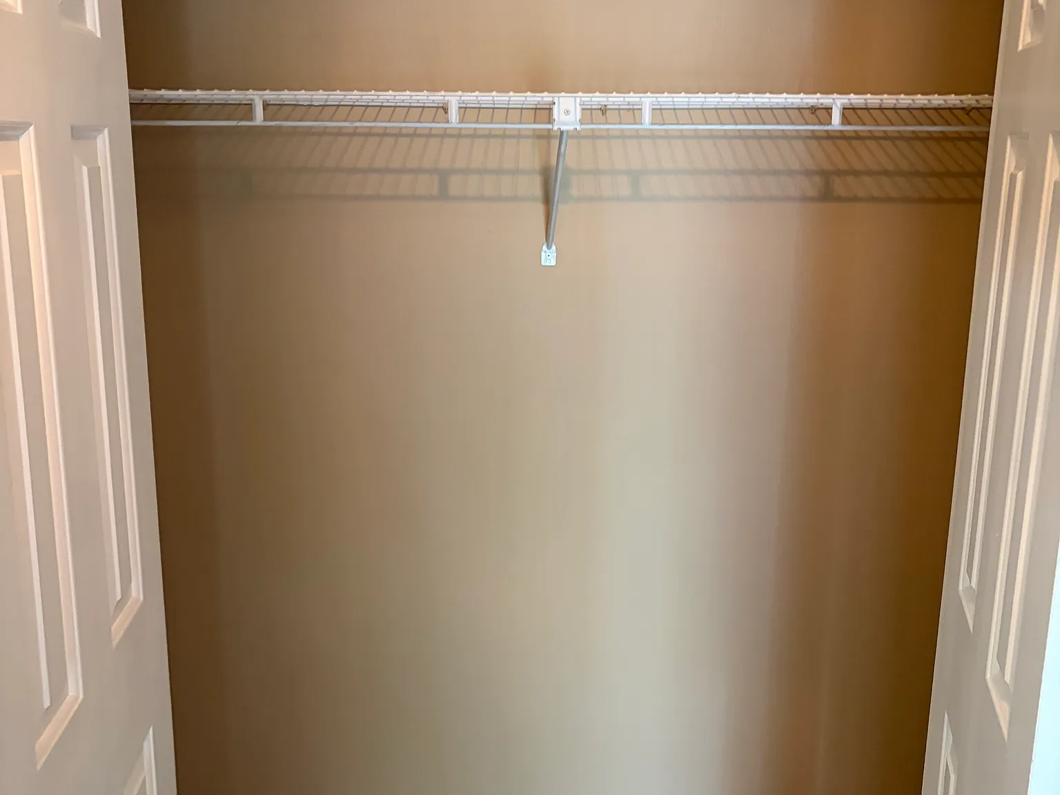 2 bed, 2.5 bath, 1365 sqft, $1,700 — Photo 4