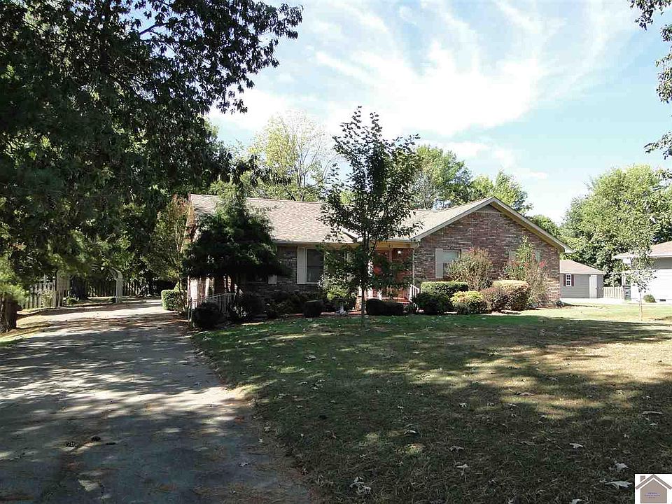 1st image of 3855 Halehaven Dr