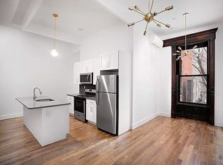 10 W 122nd St, New York, NY 10027