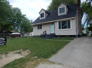 2203 Brady Ave, Burton, MI 48529