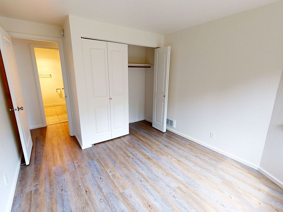 2nd image of 1210 15th Ave E APT 109