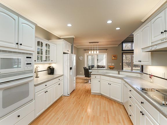 5th image of 6152 McNaughten Grove Ln