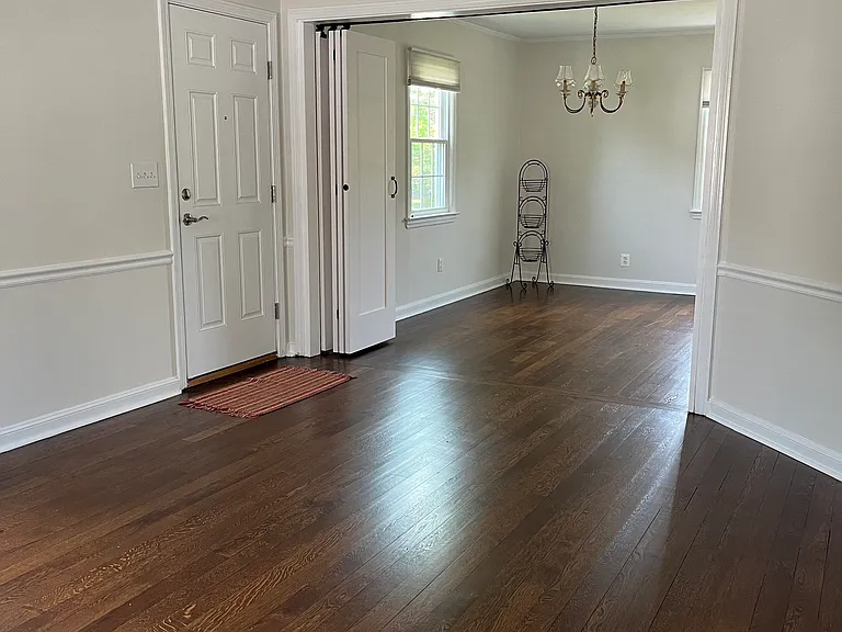 48 Spring Ln — Photo 20