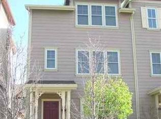 2066 Tsushima St, Hercules, CA 94547