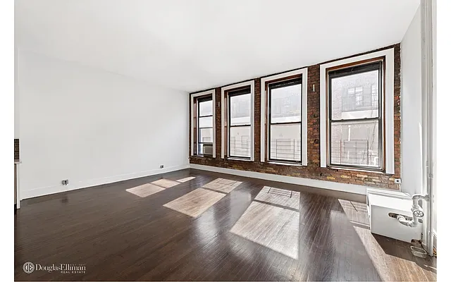 Rented by Douglas Elliman | media 29