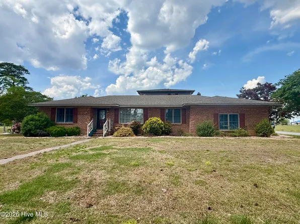1020 Dixie Trail, Williamston, NC 27892